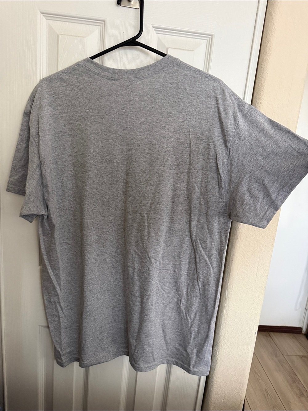 Gildan Gray Disney Friends Holiday Graphic Tee - Picture 7 of 7